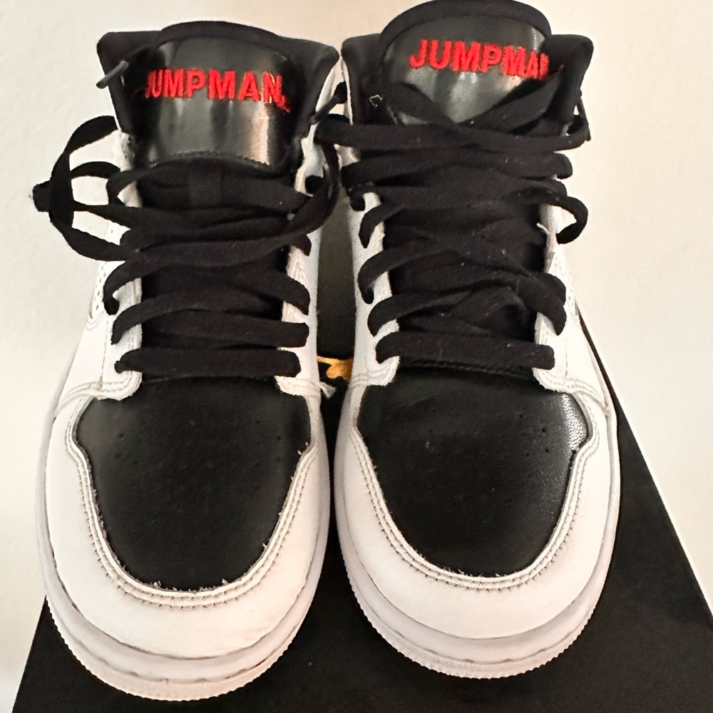 Nike Jordan Access (GS) size 6Y